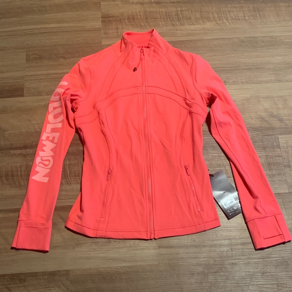 NWT lululemon Athletica X Disney Women's Define Jacket Nulu Size 8